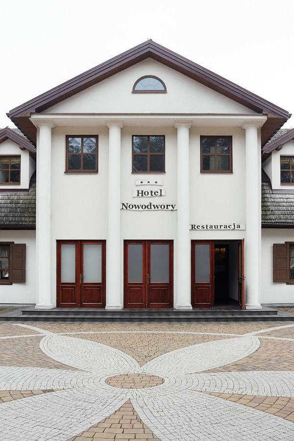 Hotel Nowodwory เชียคานอเวียตซ์ ภายนอก รูปภาพ