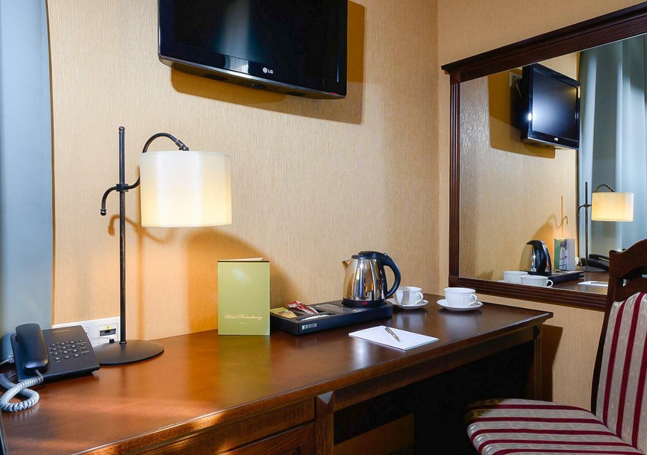 Hotel Nowodwory เชียคานอเวียตซ์ ภายนอก รูปภาพ